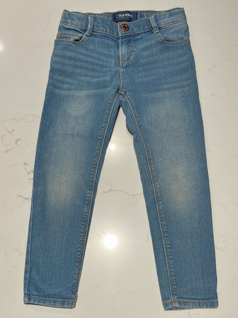 Old Navy • 5T • Girls Light Wash Skinny Jeans